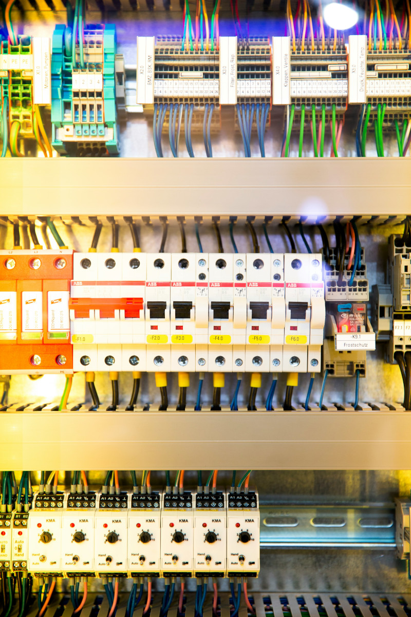 Electrical services in Steinbach, Manitoba by licensed professionals